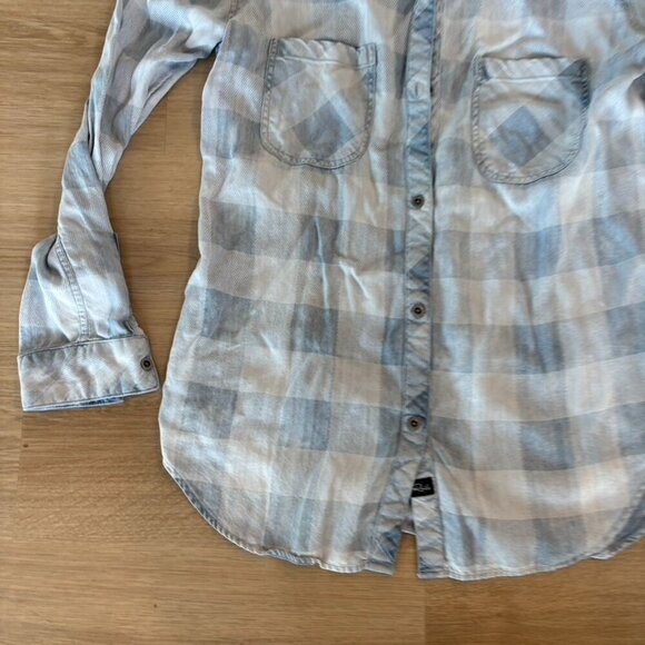 Rails Blue Plaid Button Down Shirt Western Tencel Denim Medium - Picture 2 of 8